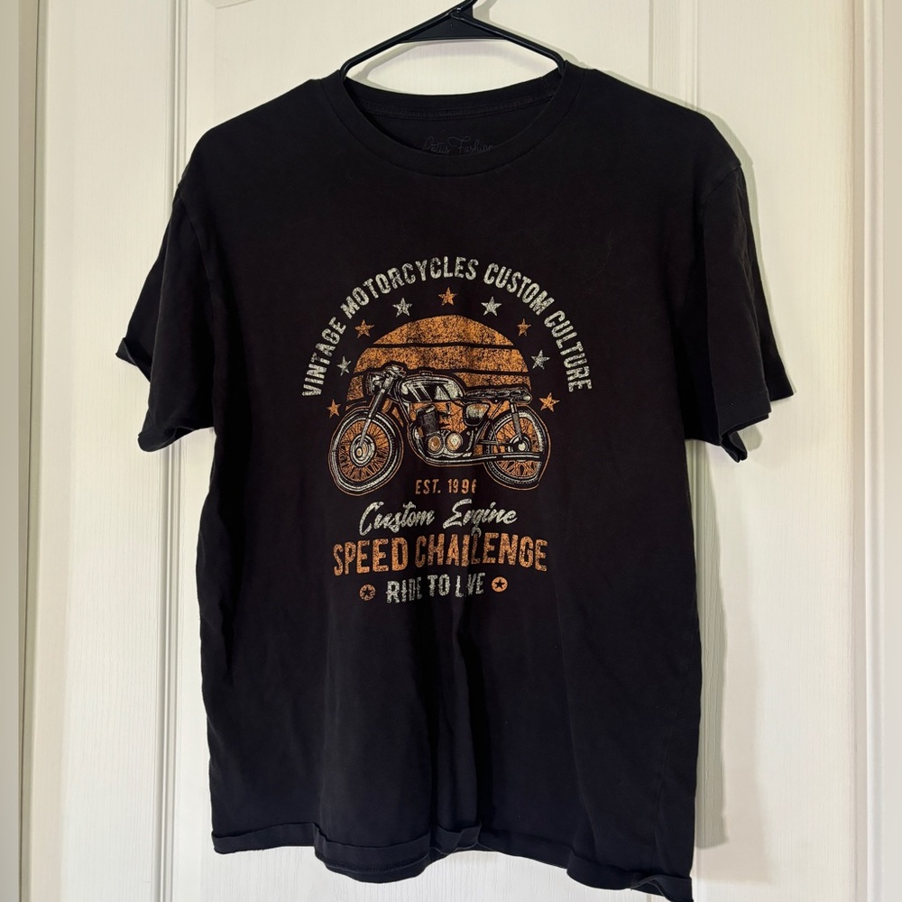Lotus Fashion LA Vintage Motorcycle Graphic Tee Black Medium Biker